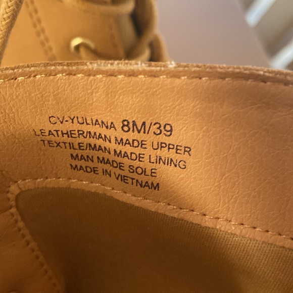 NWB Crown Vintage Genuine Suede, see pictures below - Picture 5 of 10